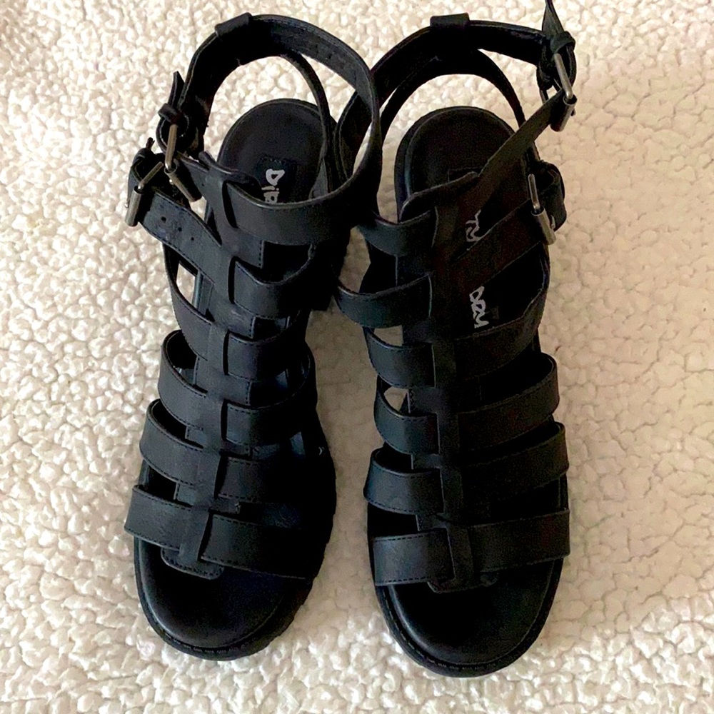 Dirty Laundry fun stuff new heels sandal